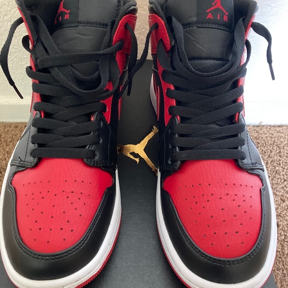 JORDAN 1 BANNED $145
